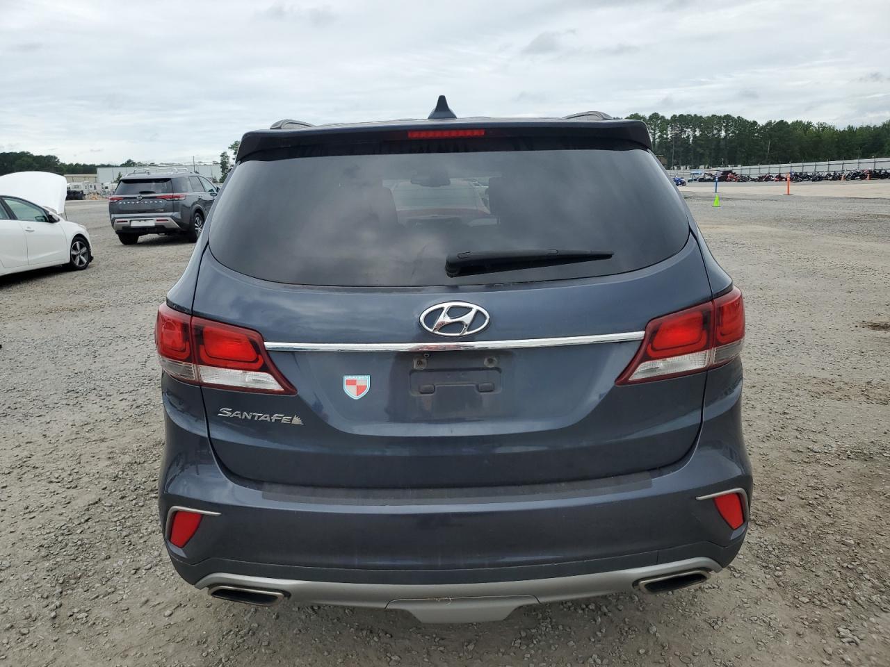 2017 Hyundai Santa Fe Se - Image 6