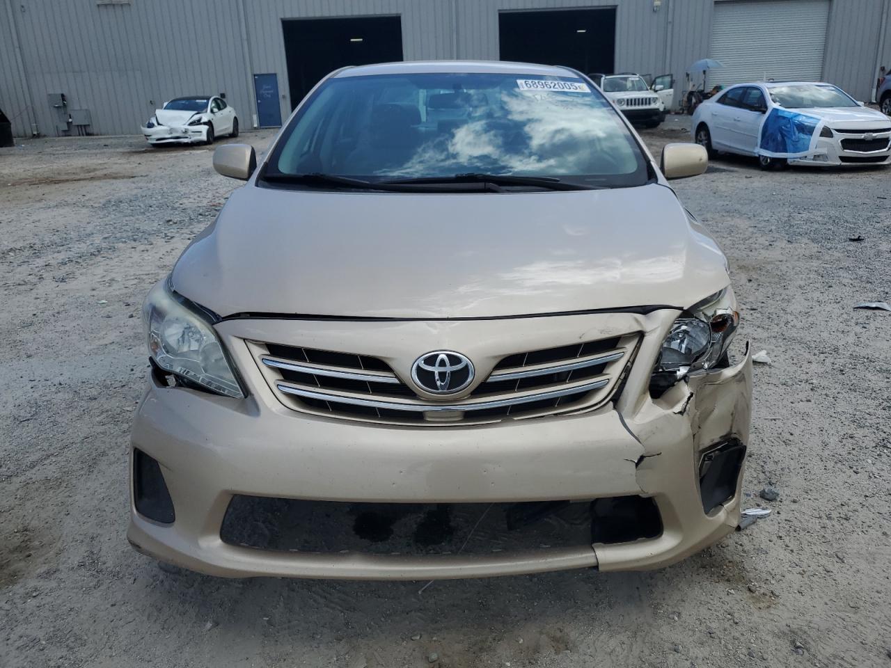 2013 Toyota Corolla Base - Фото 5