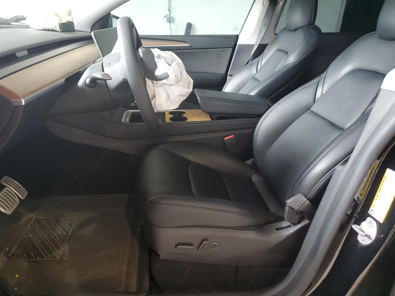 2022 Tesla Model Y - Image 7