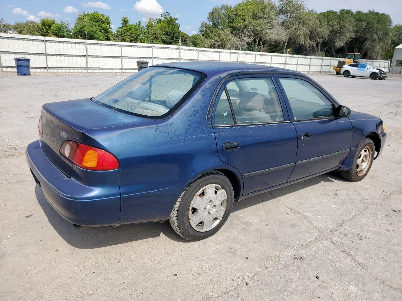 2001 Toyota Corolla Ce - Фото 3