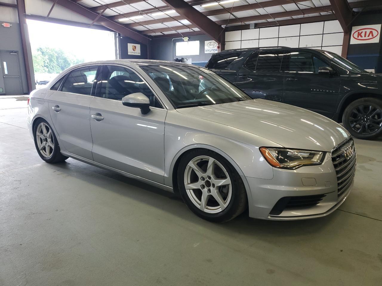 2015 Audi A3 Premium Plus - Фото 4
