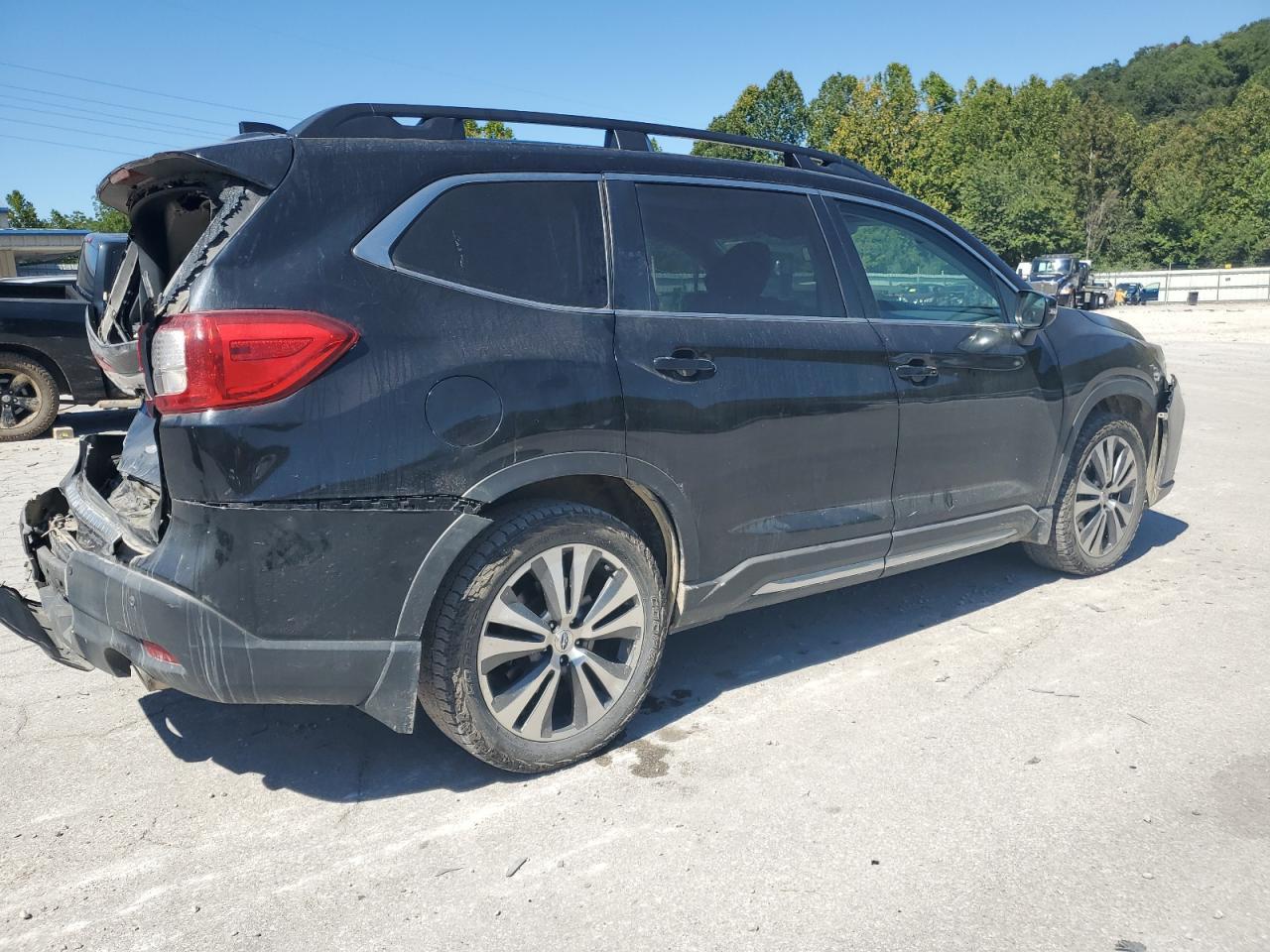 2019 Subaru Ascent Limited - Image 3