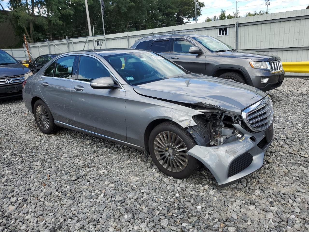 2015 Mercedes-Benz C 300 4Matic - Фото 4