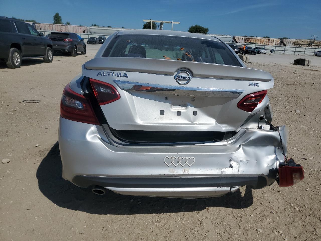 2017 Nissan Altima 2.5 - Фото 6