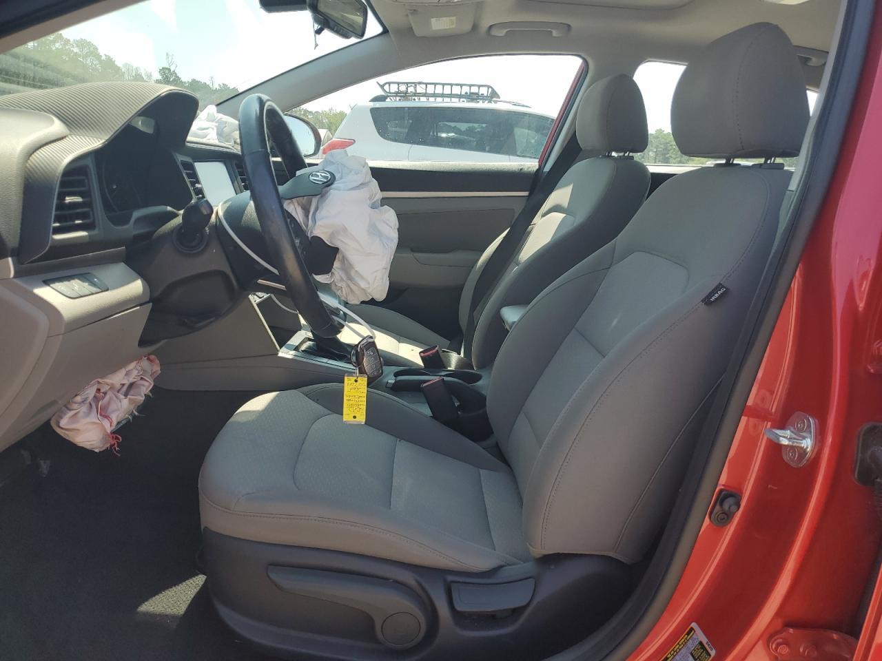 2020 Hyundai Elantra Sel - Фото 7