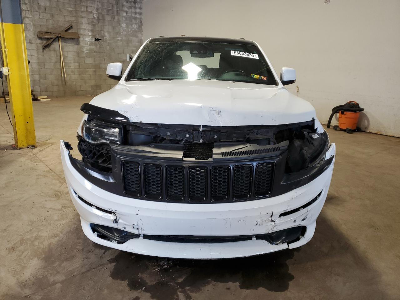 2016 Jeep Grand Cherokee Srt-8 - Image 5
