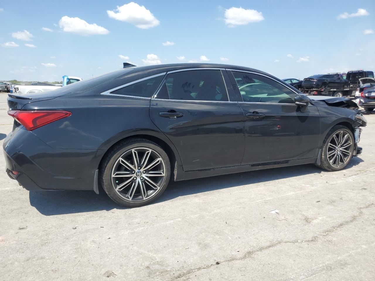 2019 Toyota Avalon Xle - Фото 3