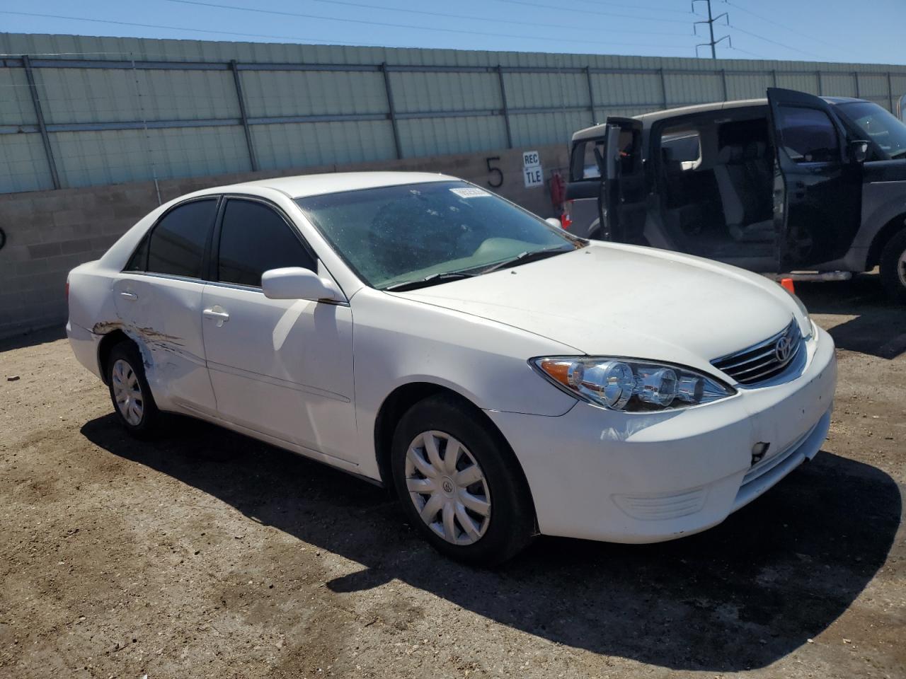 2005 Toyota Camry Le - Фото 4