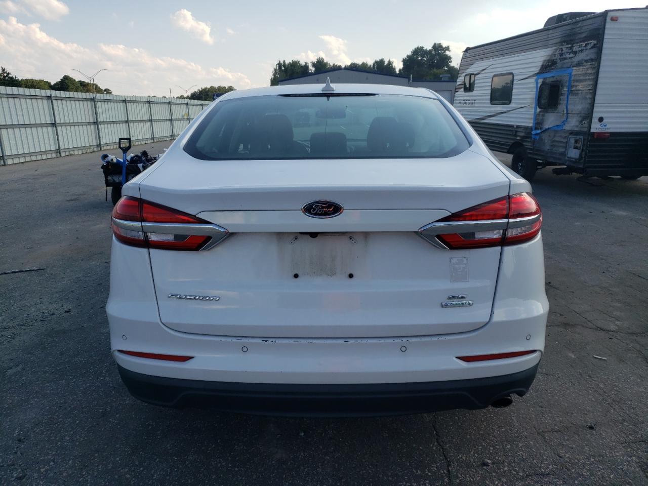 2019 Ford Fusion Se - Image 6