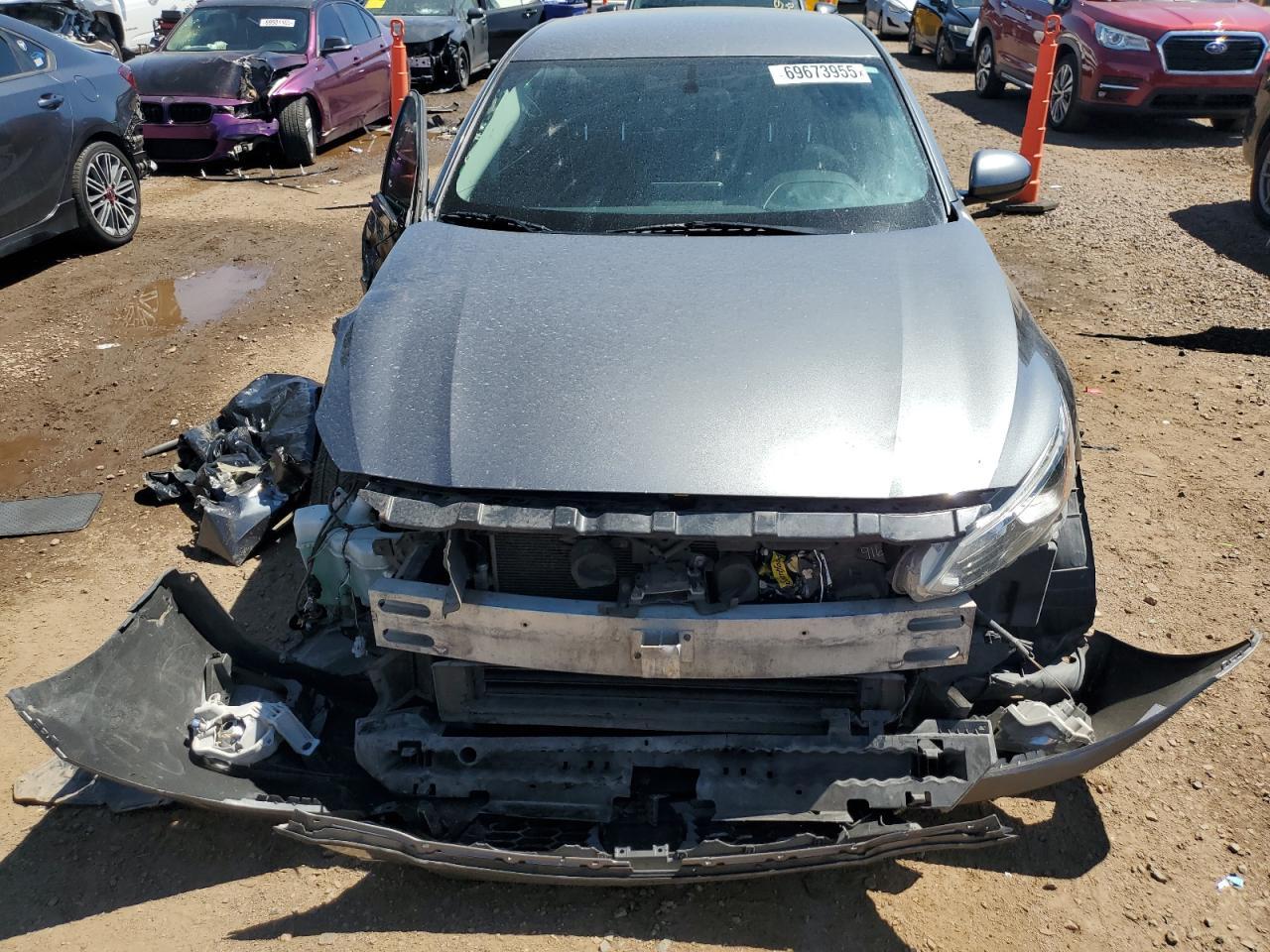 2019 Nissan Altima S - Фото 5