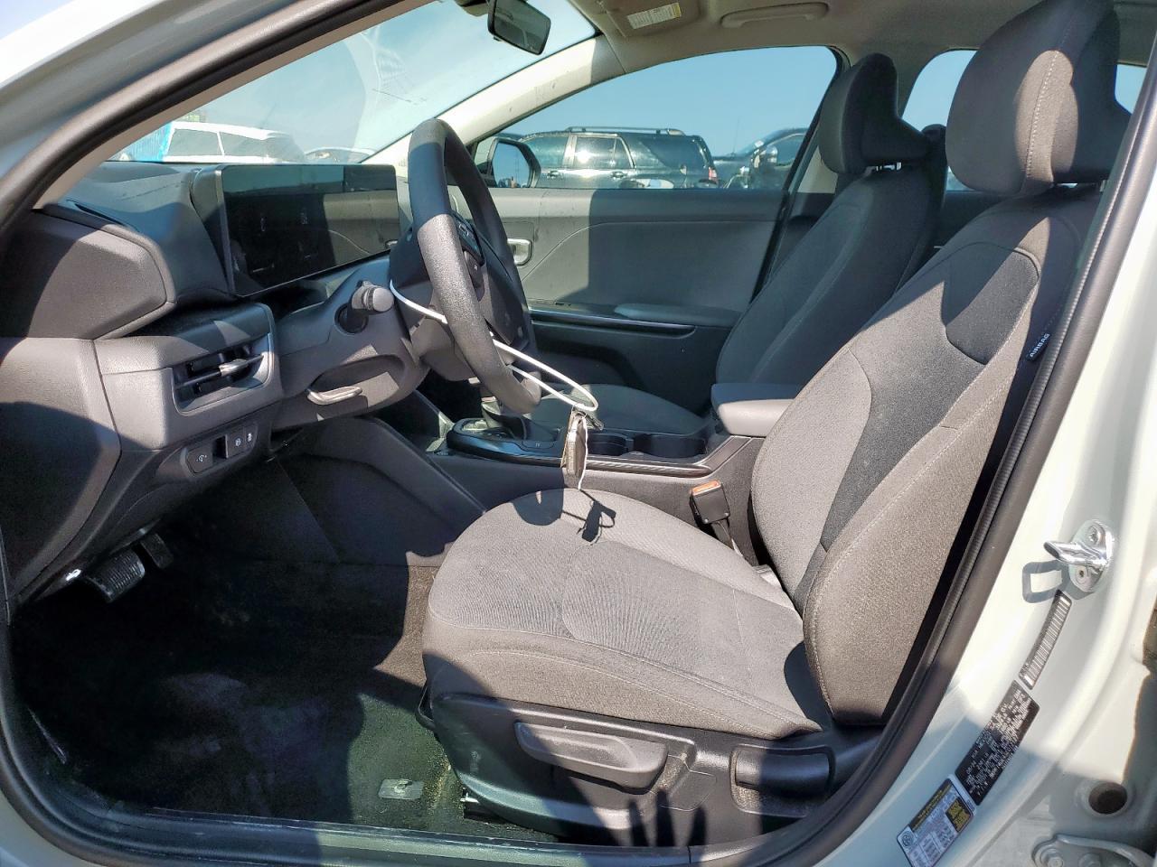 2025 Kia K4 Lx - Фото 7