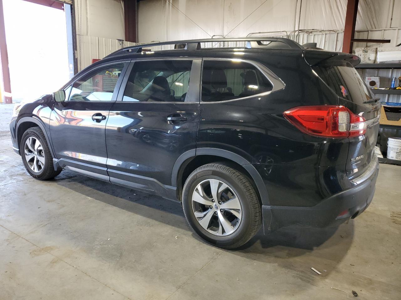 2021 Subaru Ascent Premium - Фото 2