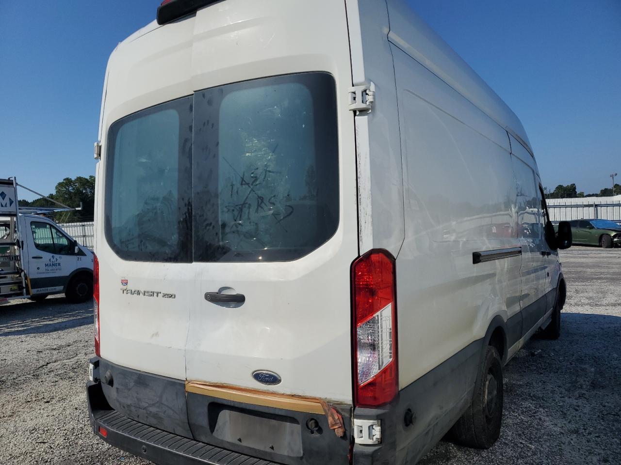 2019 Ford Transit T-250 - Фото 3