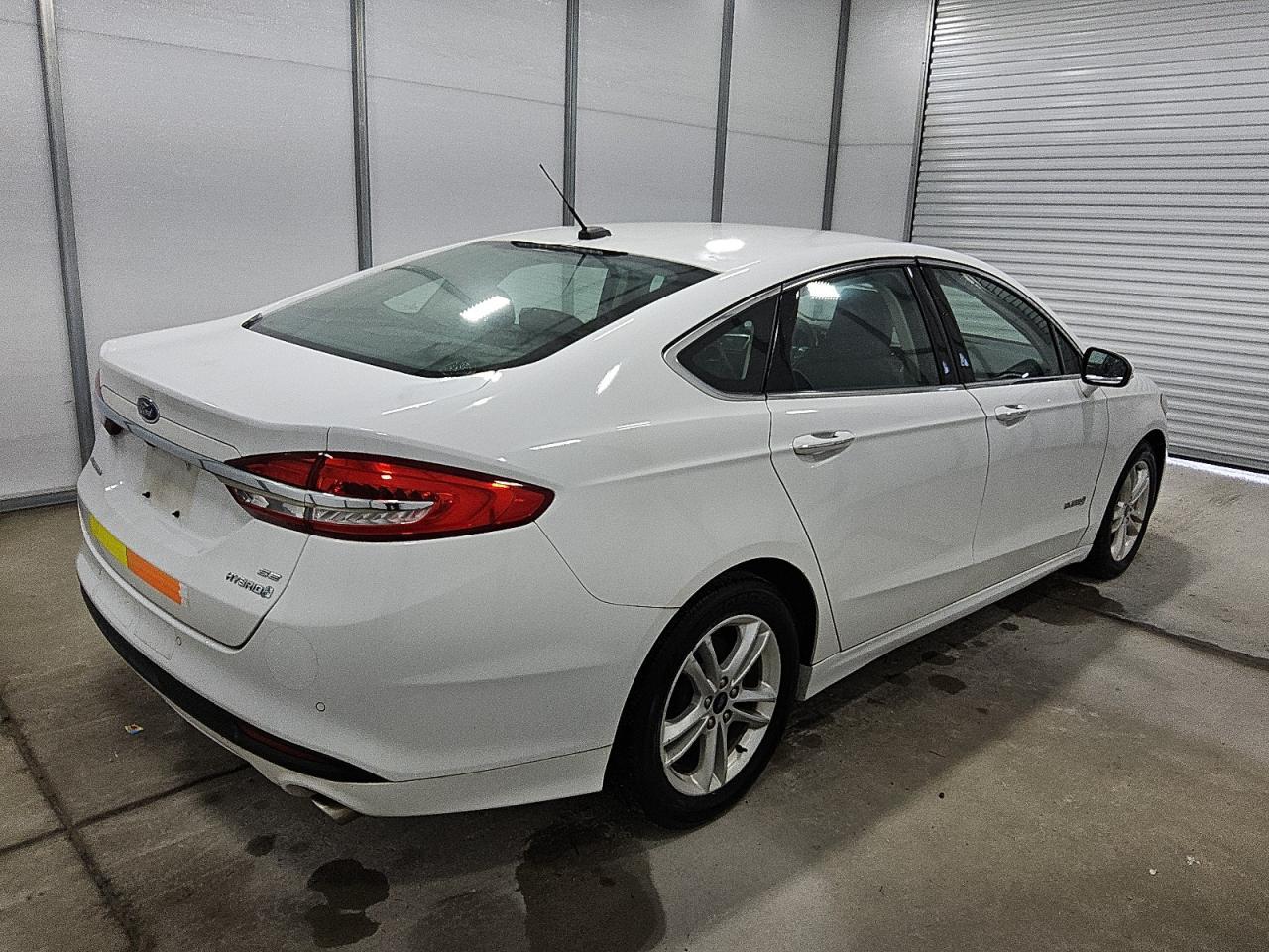 2018 Ford Fusion Se Hybrid - Image 3