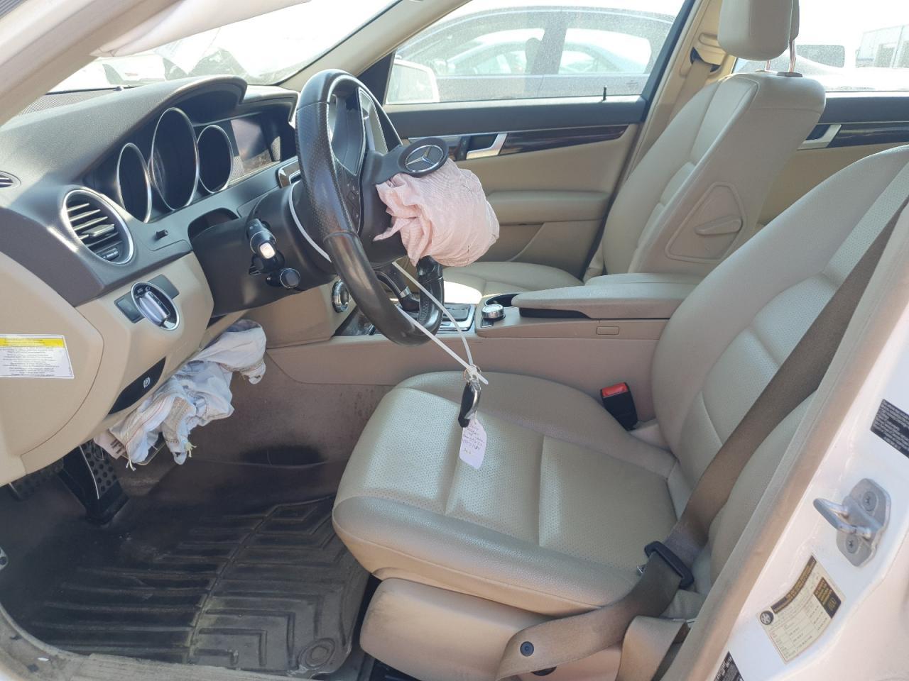 2014 Mercedes-Benz C 300 4Matic - Фото 7