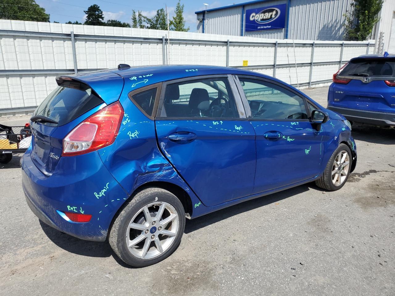 2019 Ford Fiesta Se - Фото 3