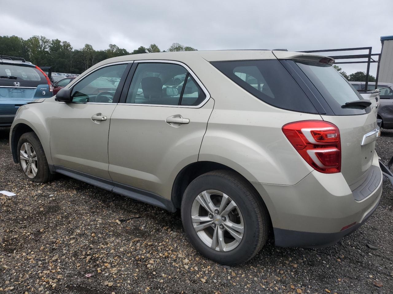 2016 Chevrolet Equinox Ls - Image 2