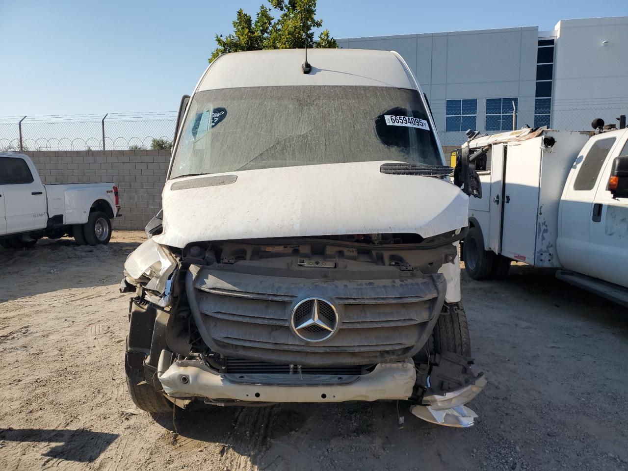2022 Mercedes-Benz Sprinter 2500 - Фото 5