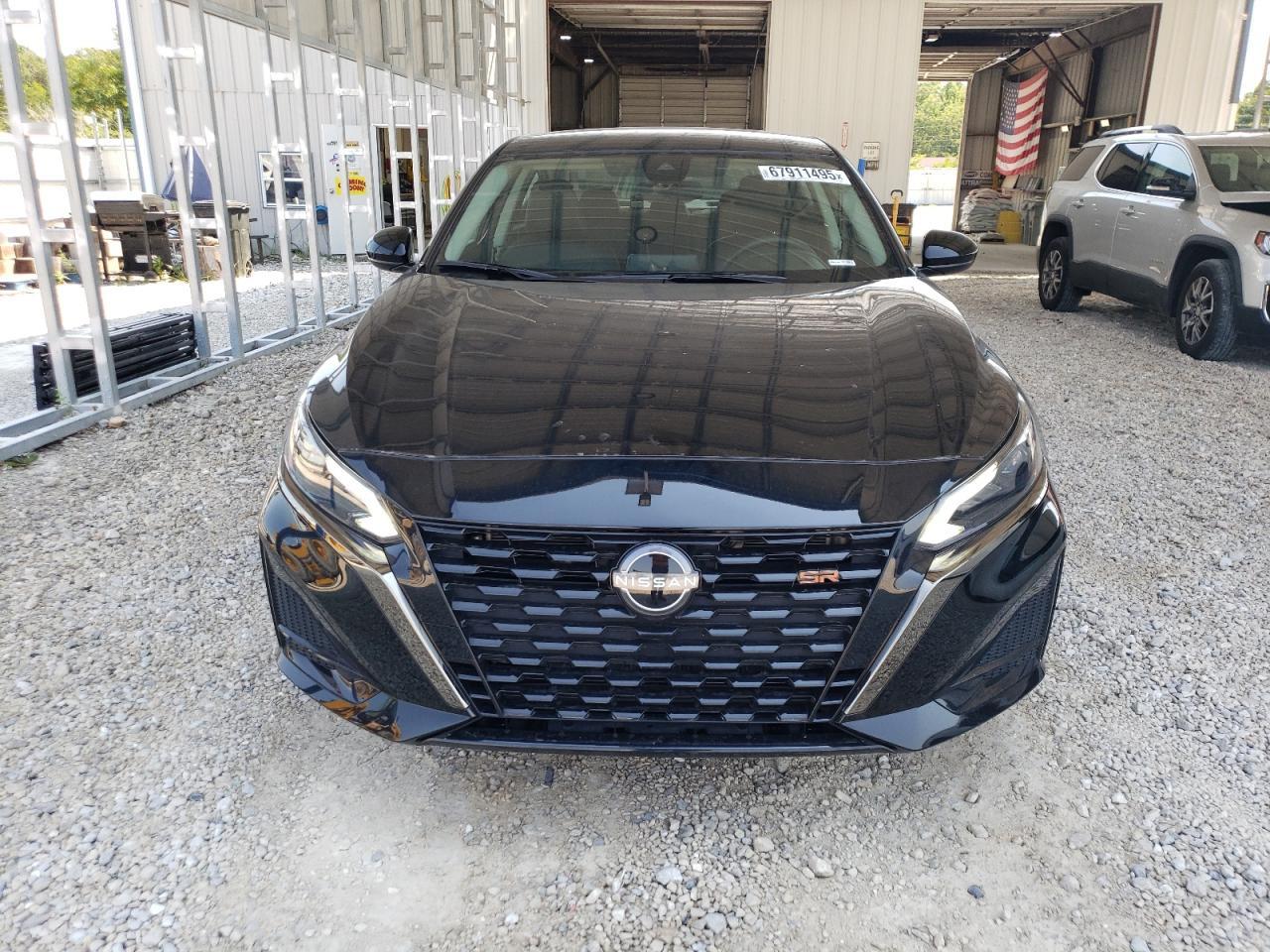 2024 Nissan Altima Sr - Фото 5