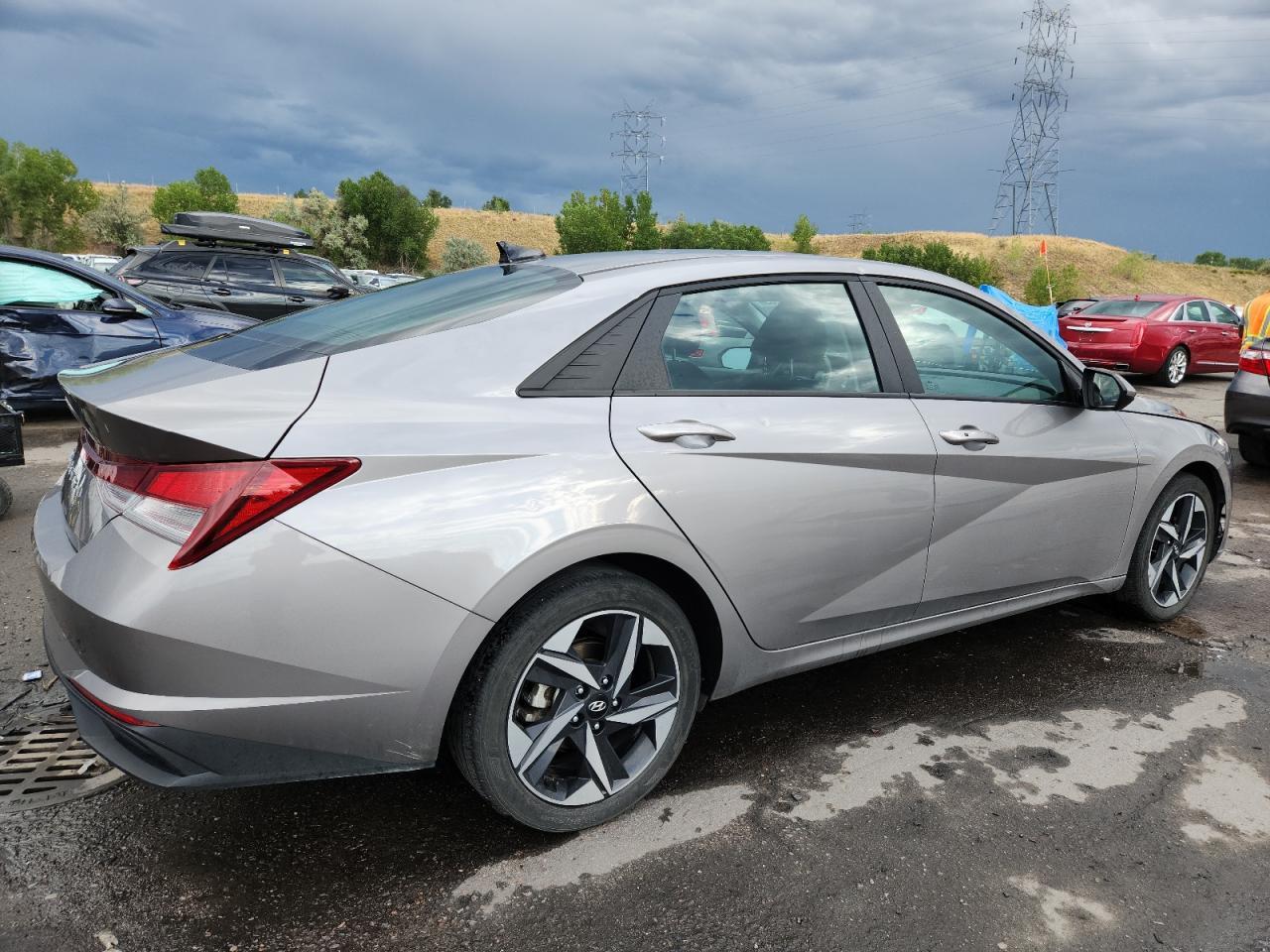 2023 Hyundai Elantra Sel - Фото 3