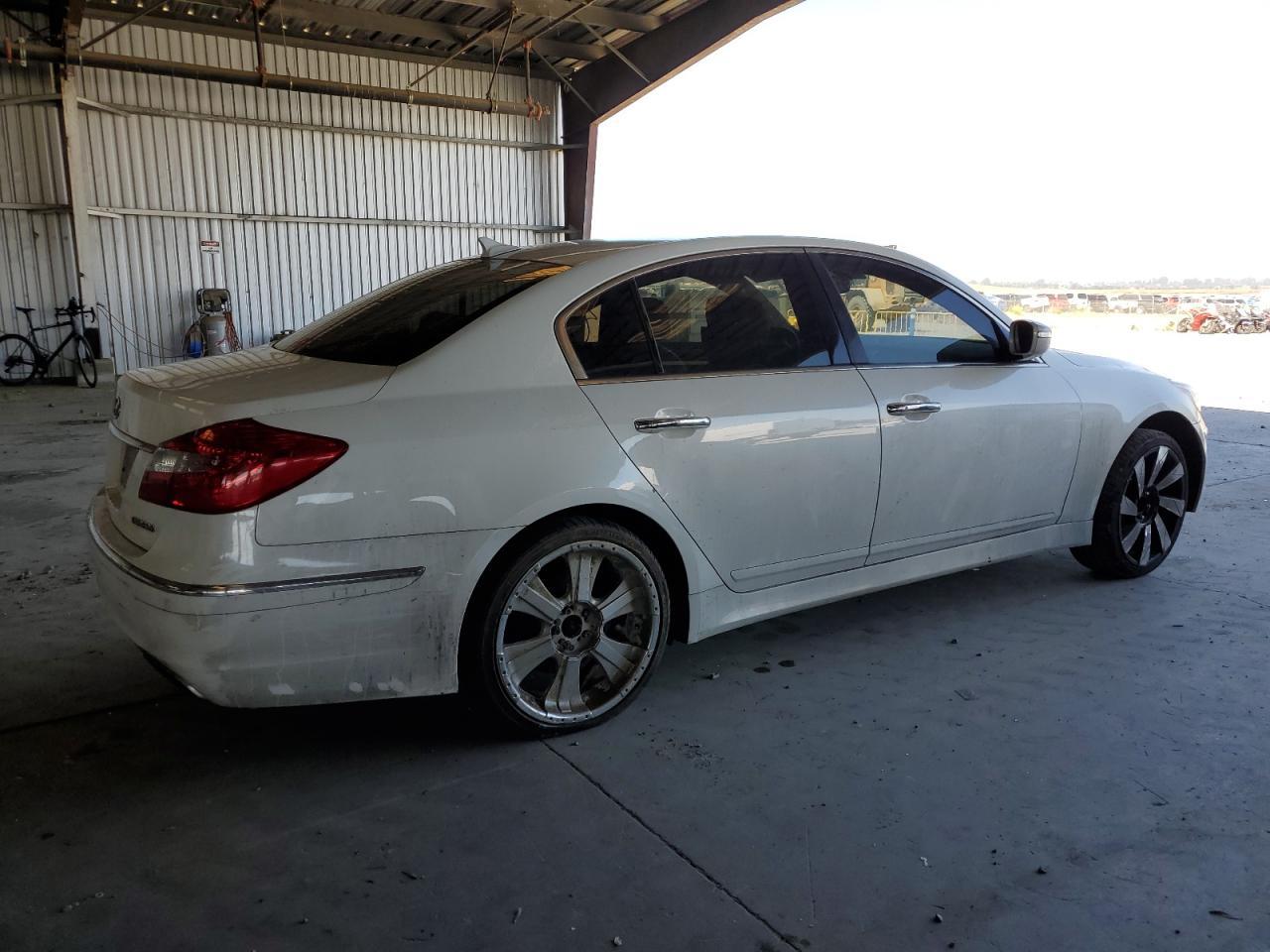 2012 Hyundai Genesis 3.8L - Image 3