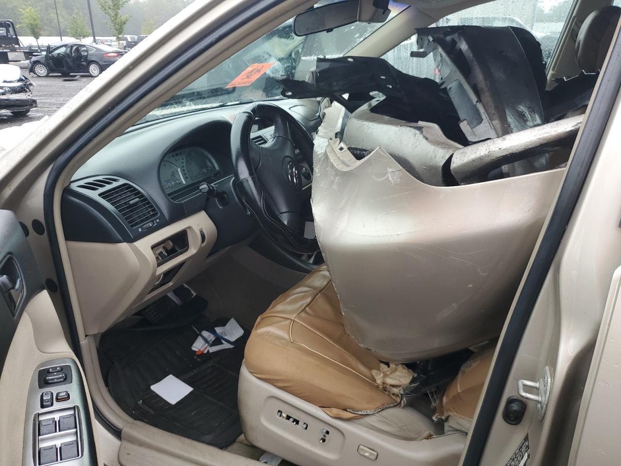 2004 Toyota Camry Le - Image 7