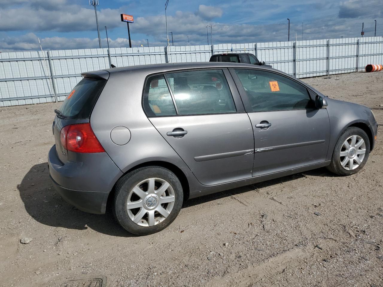 2007 Volkswagen Rabbit - Image 3