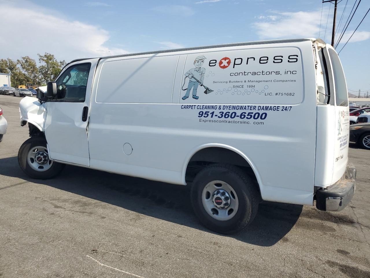 2017 GMC Savana G2500 - Фото 2
