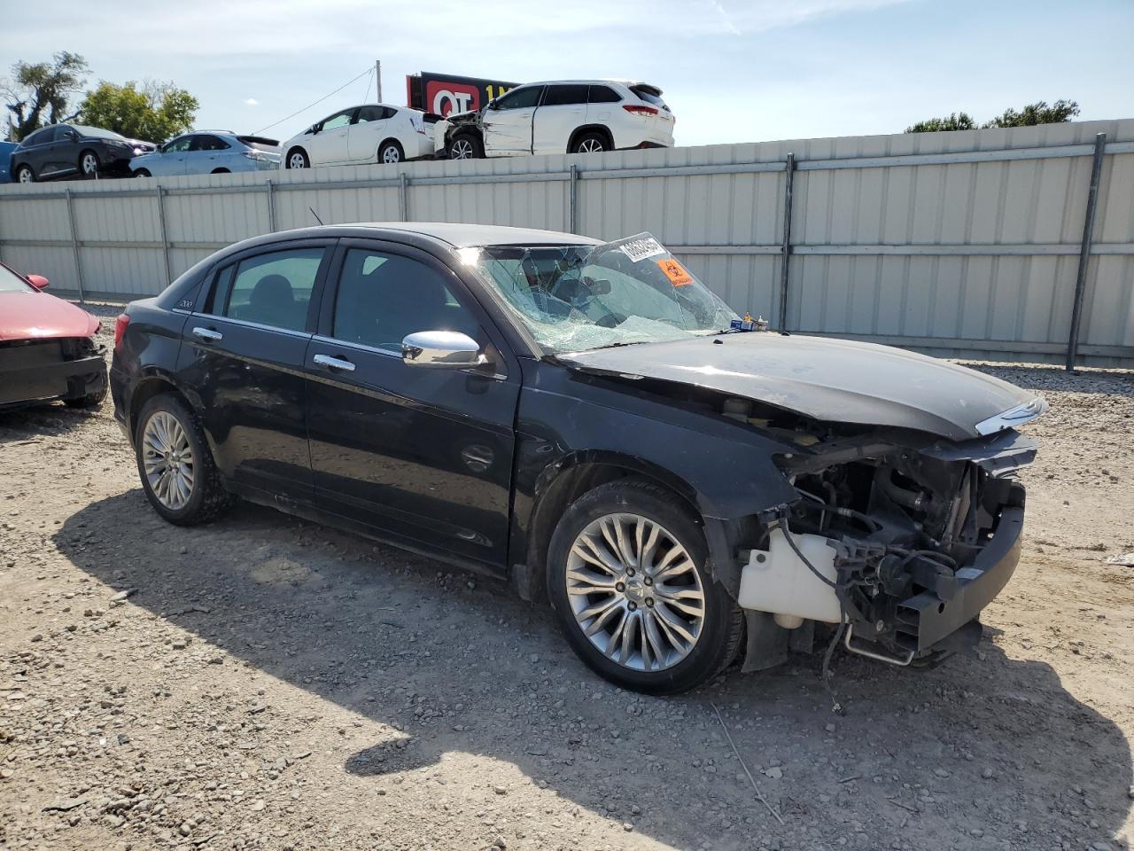 2012 Chrysler 200 Limited Limited - Image 4