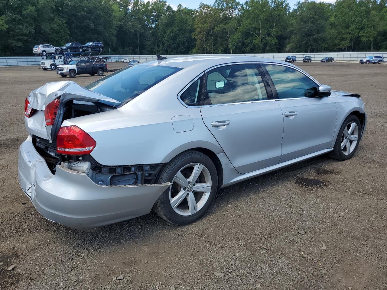 2013 Volkswagen Passat Se - Фото 3