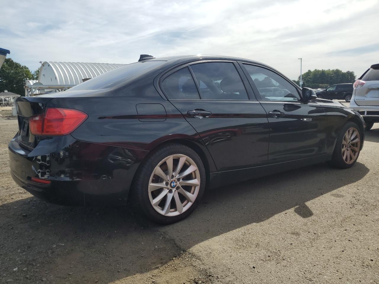 2015 BMW 320 I xDrive - Фото 3