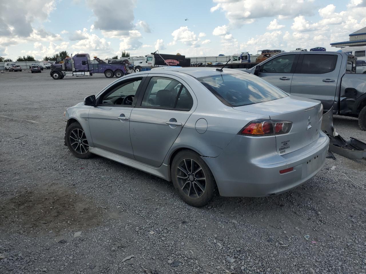 2015 Mitsubishi Lancer Se - Фото 2