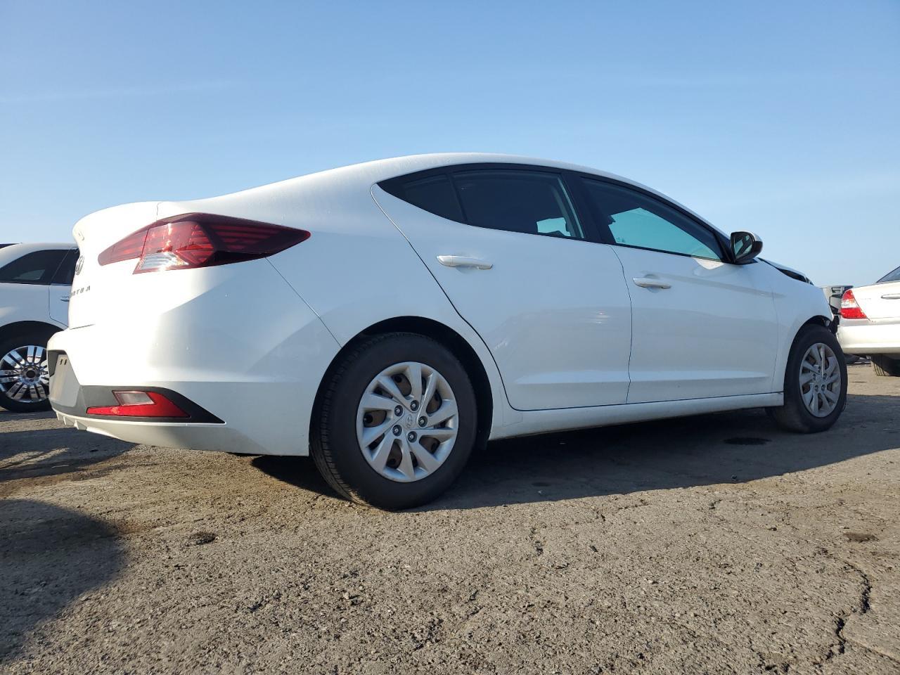 2020 Hyundai Elantra Se - Фото 3