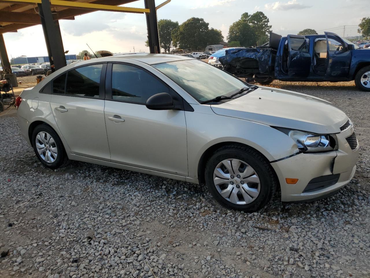 2013 Chevrolet Cruze Ls - Фото 4