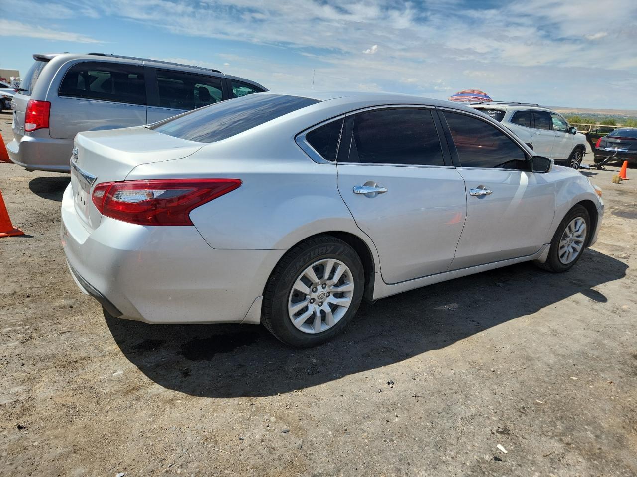 2018 Nissan Altima 2.5 - Image 3