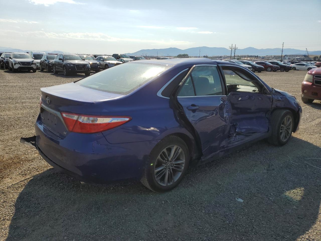 2015 Toyota Camry Le - Image 3