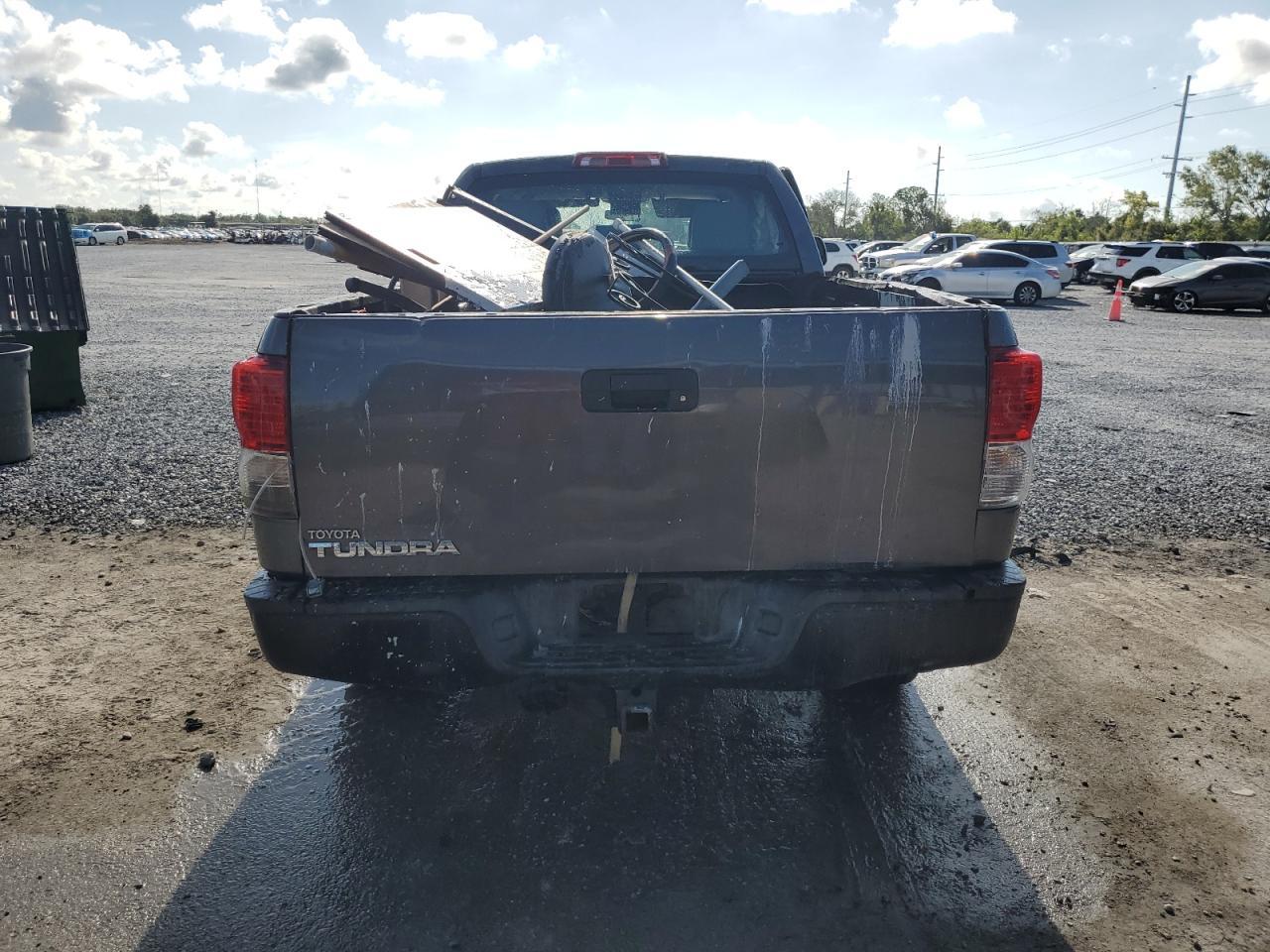 2012 Toyota Tundra Double Cab Sr5 - Image 6