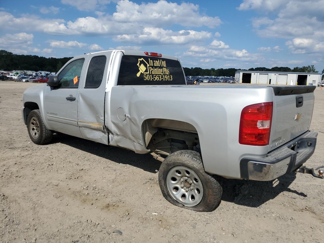 2011 Chevrolet Silverado C1500 Ls - Фото 2