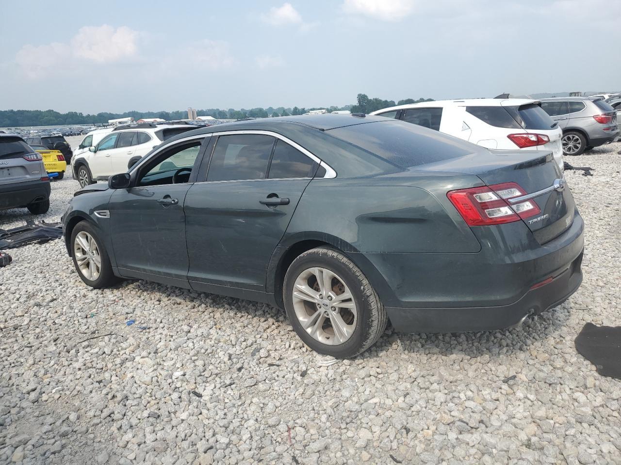 2016 Ford Taurus Sel - Image 2