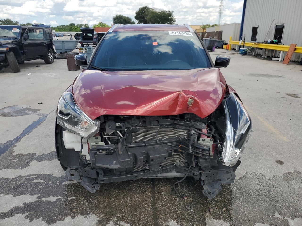 2020 Nissan Kicks Sr - Image 5