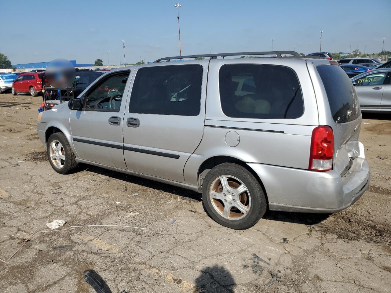 2008 Chevrolet Uplander Ls - Image 2