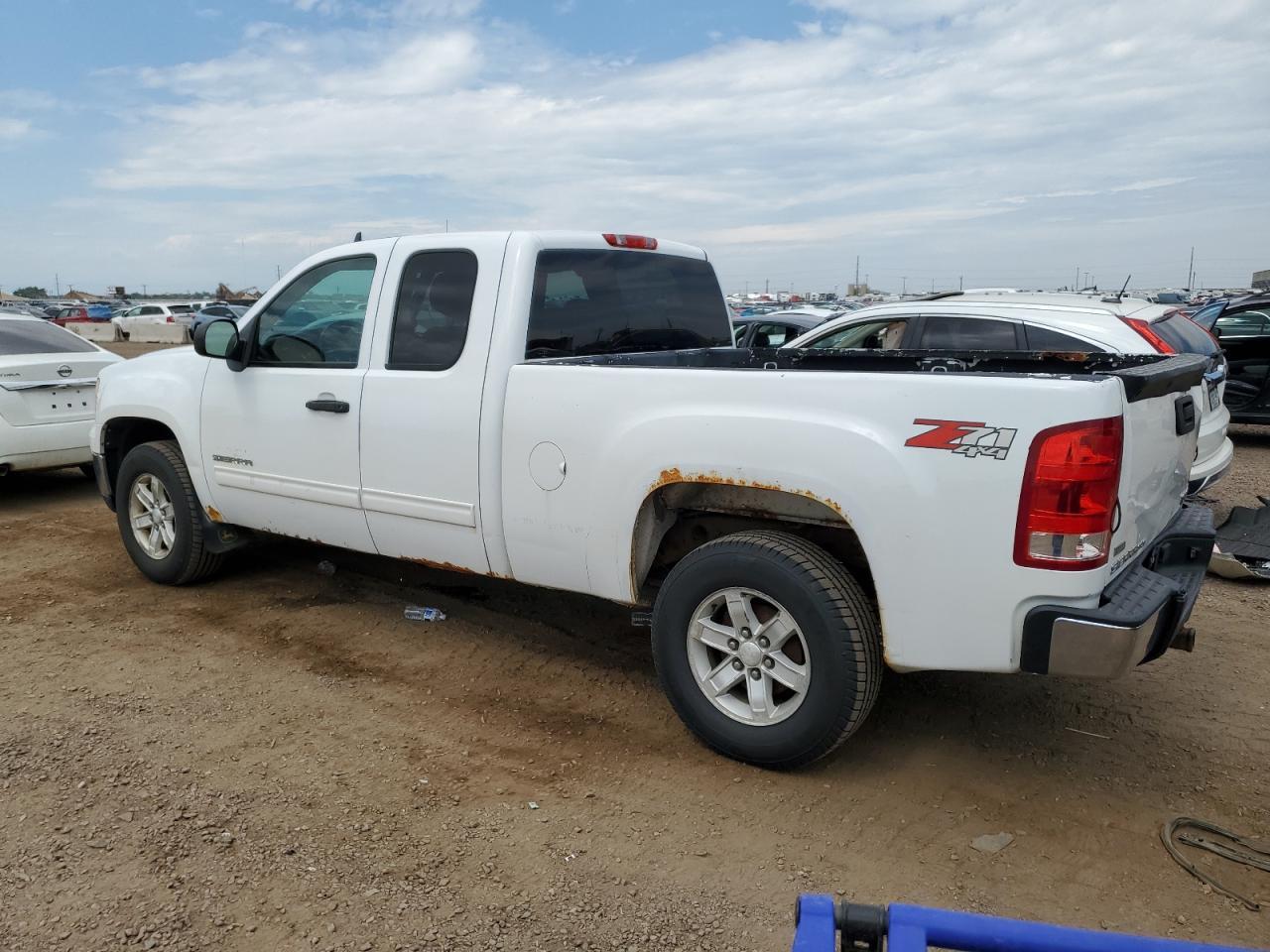 2011 GMC Sierra K1500 Sle - Image 2