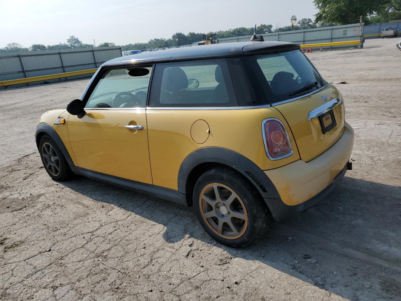 2009 Mini Cooper - Image 2