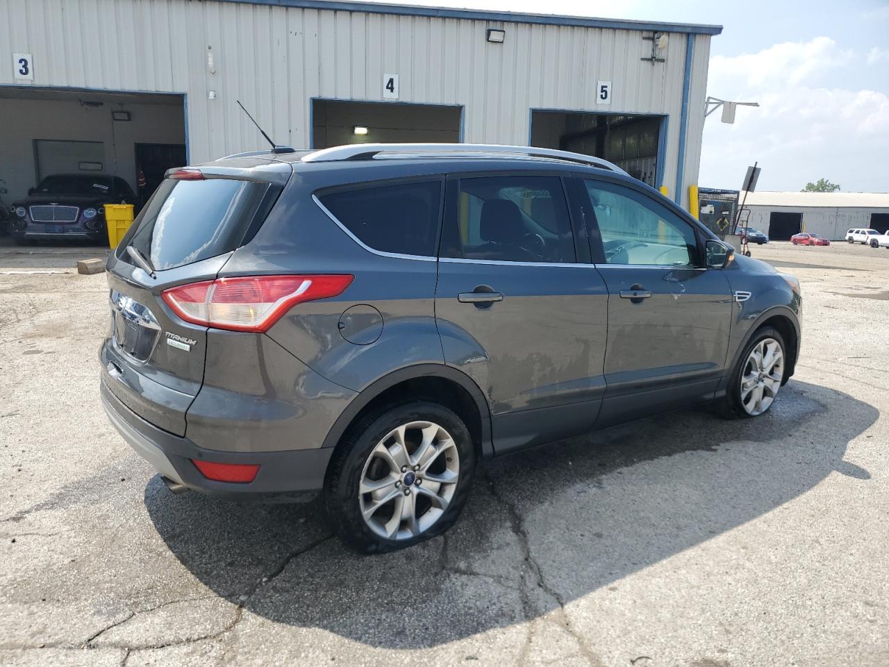 2016 Ford Escape Titanium - Фото 3