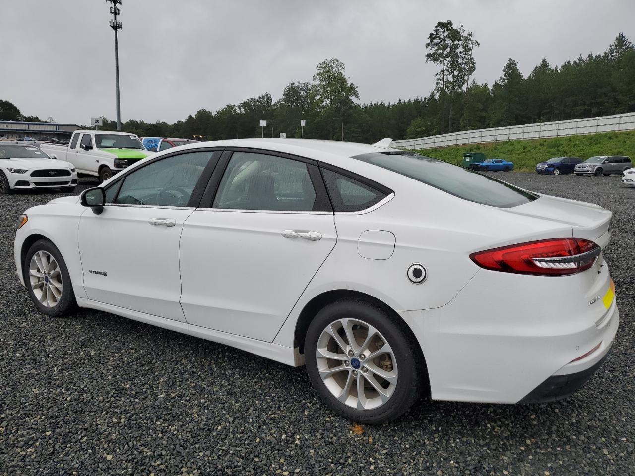 2019 Ford Fusion Se - Фото 2