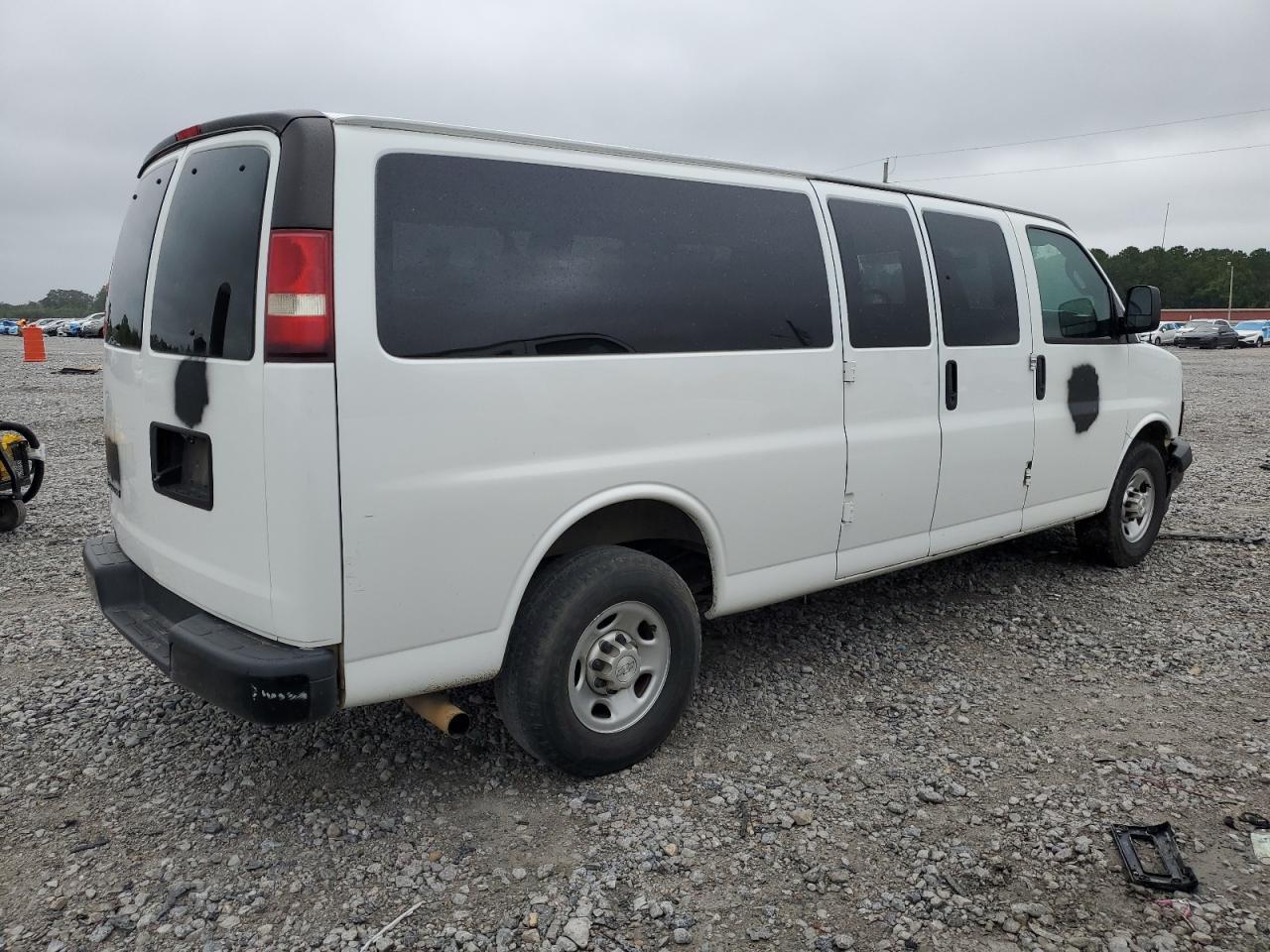 2018 Chevrolet Express G3500 Ls - Image 3