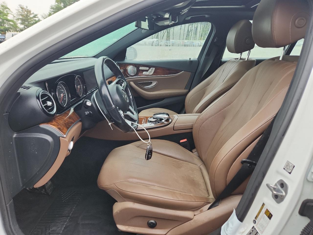 2019 Mercedes-Benz E 300 4Matic - Image 7