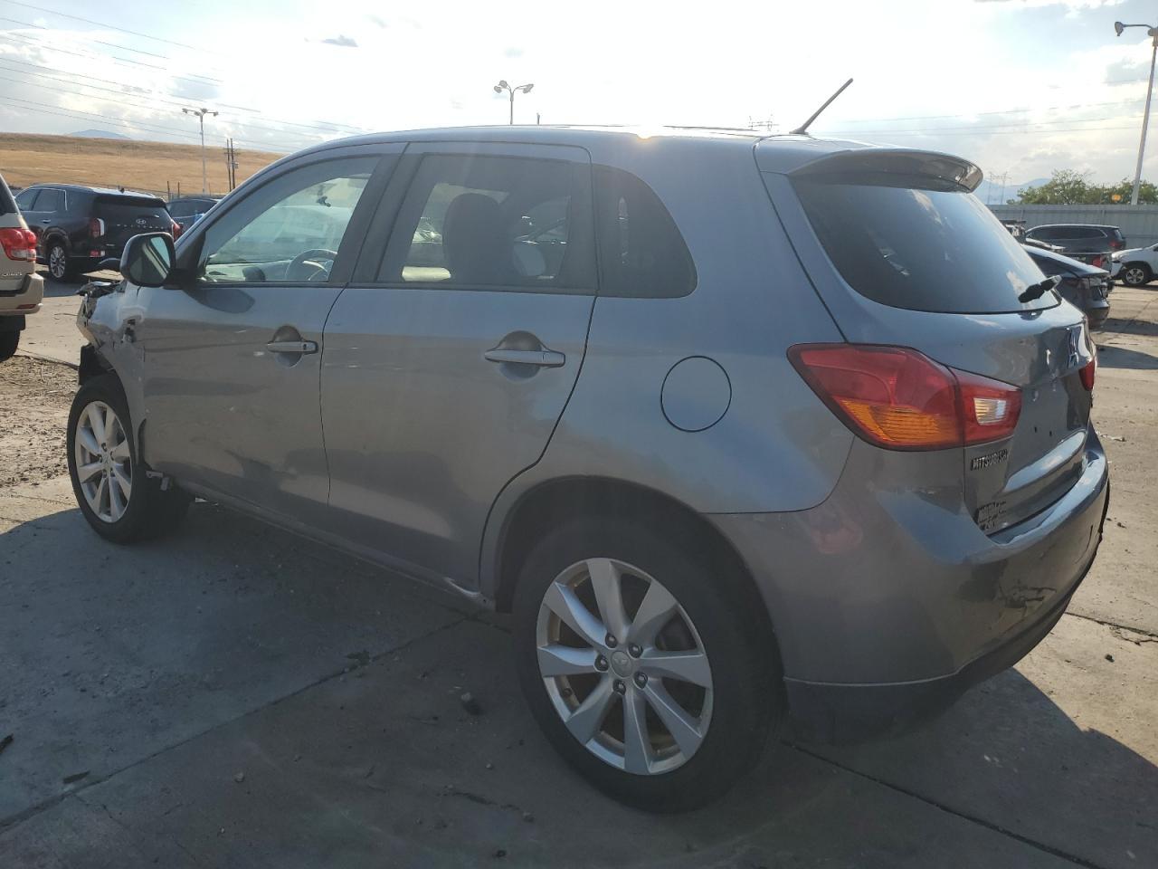 2014 Mitsubishi Outlander Sport Es - Фото 2