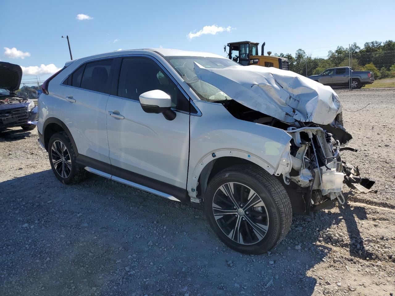 2022 Mitsubishi Eclipse Cross - Image 4