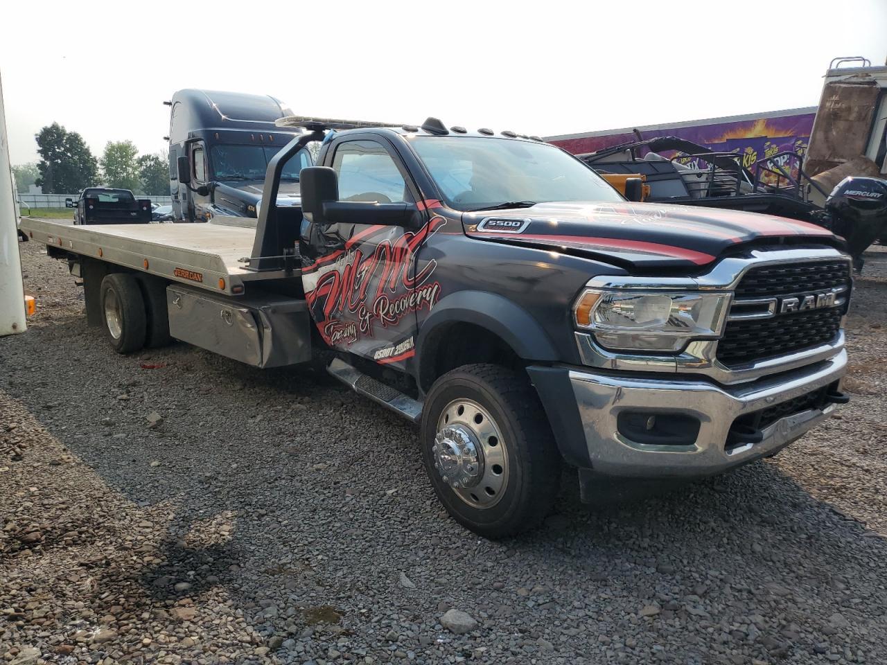 2022 Ram 5500 - Image 4